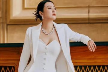郝蕾成功減肥後拍大片！內衣外露一點不膽怯，這氣場一般人不能比