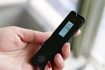 女記者臥底采耳店,發現裡面「別有洞天」,比我們想得荒唐