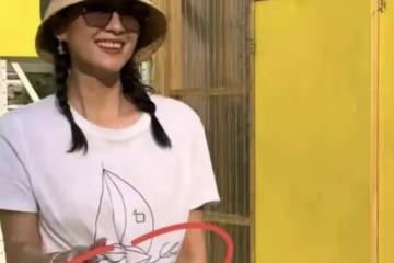汪峰算什麼男人!章子怡帶兒子工作秀小蠻腰,肚皮鬆弛妊娠紋明顯