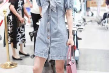 王麗坤的少女感一直在，35歲穿牛仔裙有18歲的樣子，又甜又美