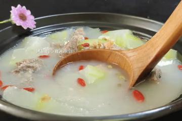 原來冬瓜和它才絕配，後悔沒早發現！小火慢燉一碗湯，一口鮮得咂舌、清甜不膩