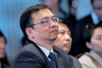 回顧王傳福：幼年父母雙亡，嫂子賣嫁妝交學費，如今身價百億報恩