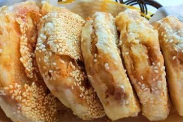 不擀麵，不揉面，教你做麻醬燒餅，外酥里軟，15分鐘解決早餐