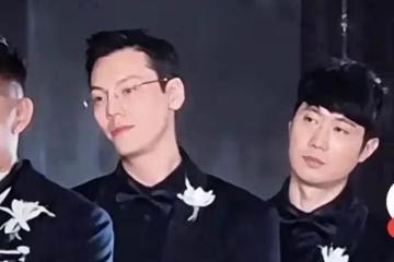 38歲陳偉霆成富婆新寵!現身婚禮當伴郎,富婆爭相合影搶盡風頭