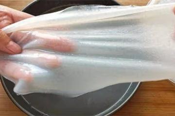 最詳細涼皮講解,記住關鍵2步,爽滑筋道又透亮,出鍋不開裂