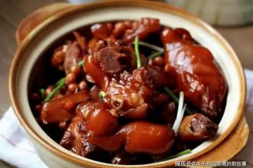 燉豬蹄，牢記「4個竅門」，豬蹄軟爛又香嫩，不油膩沒腥味