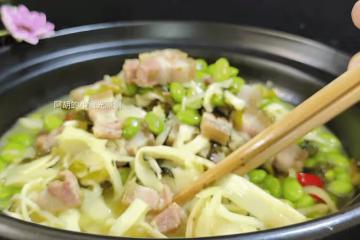 鮮毛豆和它絕配,以後就這樣吃!一炒一燜鮮美升級,吃出滿口生香、吃出好胃口