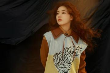 趙露思嫌棄摸地視頻引發熱議，網友：究竟是何物讓她驚恐嫌棄？