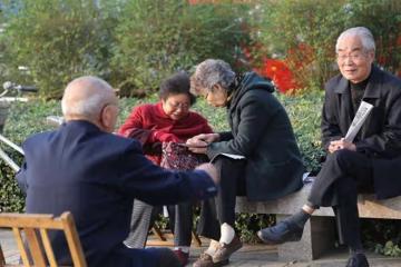 回顧他70歲，到女兒家養老，女婿連點12天外賣後醒悟是我不懂事了
