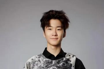 天天16歲轉型做演員,長發新造型亮相,星途備受矚目