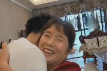 大孫子高考成績556分省排名81，奶奶滿眼都是寵溺，一直笑個不停