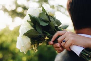 女兒結婚我想陪嫁50萬，兒子摔東西兒媳鬧離婚，家裡亂成一鍋粥