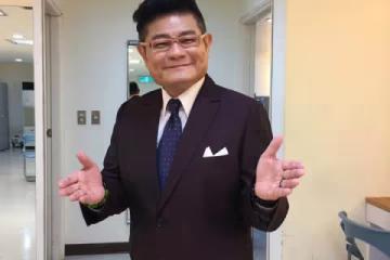 與「小24歲老婆」結婚10年，遭騙上千萬也不離不棄，如今「靠旺夫太座翻身」，看電影還會牽手甜笑：「娶到她是我福氣好」