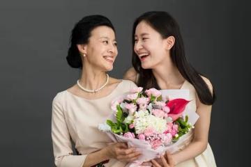 女兒埋怨弟媳伺候病母不周，給母親2000塊錢，母親轉手給了弟媳