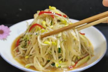 夏天適合吃這菜，一燙一拌輕鬆上桌！吃出滿口脆爽、爽滑不膩，沒胃口來這一盤