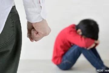 只因兒子被拐賣,父母虐待女兒20多年,後來女兒的報復讓他們膽寒