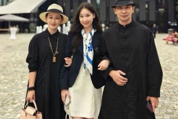 趙文卓夫妻接女兒回家，大女兒讀國外瑞士名校，一年學費近百萬
