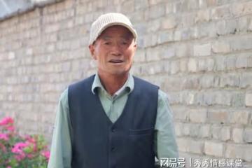 回家養老，我炫耀70萬拆遷款，隔天表姑全家跪地借60萬，我後悔了