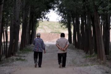 奉勸獨生子家庭的父母，要想和兒子兒媳不結仇，這四件事真不要做