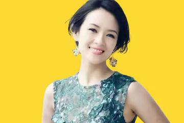 章子怡45歲風采依舊，大笑瞬間彰顯自信，治癒人心顯魅力