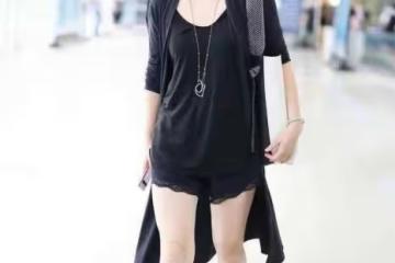 梅婷私服比小姑娘還潮，一身黑看似簡單卻不普通，時髦又顯身材