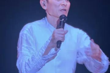 同樣是60歲，「佛系」的梁朝偉和「拚命」的劉德華，區別出來了