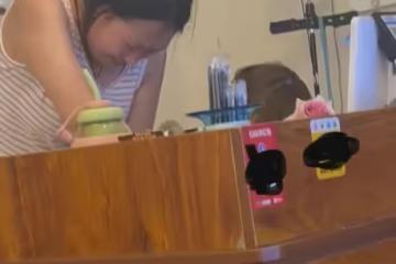 店裡剩兩杯綠豆冰讓暑假工喝掉,不料對方蹦一句話,店主瞬間啞口