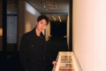 時空的交錯:《香奈兒時尚宣言》展,一次經典與現代的對話