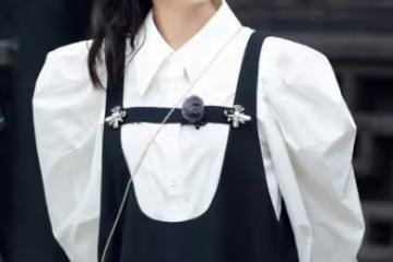邢菲新綜藝路透，襯衫疊穿背帶裙又甜又酷，微胖女孩值得借鑑