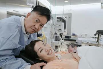 恭喜劉伊心三胎順產，63歲老公陪產全過程，比產婦還要緊張