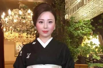 日本逆天媽媽桑：年入30億，只有金錢和狗不會背叛