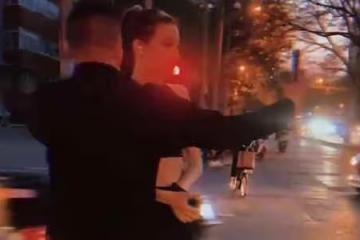 谷愛凌跑步被攔停 男子回應稱不是故意的只是太激動
