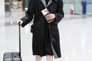 袁泉的高級臉隨便穿都美,風衣配短裙罕見秀腿,"玉女腿"同齡少見