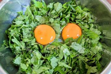 夏天這菜使勁吃，一解暑、二化濕、三抗菌、四通便，可惜常被當草