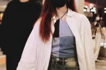 劉令姿才是「輕熟」美女吧!掛脖弔帶擋不住好身材,牛奶肌嫩出水