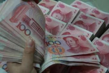 嫂子生孩我取一萬塊，病房前聽到的這些話，讓我只拿一籃水果！