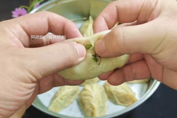 伏天包餃子，這餡可勁吃！竟還是「八月第一鮮」，咬一口新鮮、滋味十足