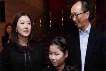 伏明霞:跳水女王的非凡歷程,兒子 20 丈夫 72 引關注