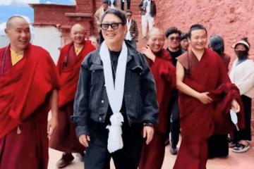 看到61歲的李連杰我才明白，他為何被人唾棄，原來梁家輝沒說錯