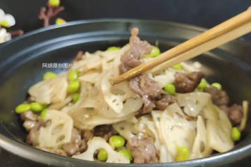 韭菜白菜快靠邊,秋天這菜儘管吃起來!先和牛肉炒一盤,脆里有嫩、滿口香