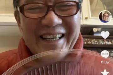 李立群封控中慶70大壽，吃隔夜土豆大讚好吃，獲粉絲祝福抱拳感謝