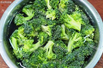 立秋後，少吃白菜和土豆，多吃3種「冠軍菜」，應季食材營養足！