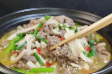 蓮藕、蘿蔔快靠邊,入秋後也該吃此菜了!隨手一煮,有湯有菜一鍋出、特下飯