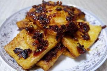 豆腐這樣做，酸甜中帶著辣味，外脆里嫩，每一口都超級過癮