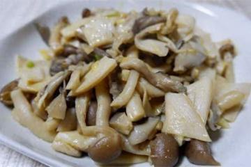 幾種蘑菇放在一起，鮮香可口的一道菜，吃著太香了，價格比肉還貴