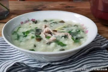 熬瘦肉粥,直接下肉絲不好吃?多做2步,肉絲軟嫩不腥,粥好喝