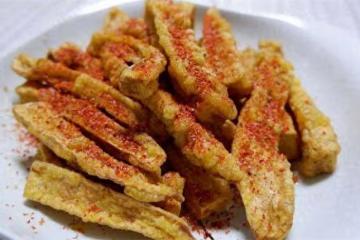 杏鮑菇這樣做,咸香微辣,外酥里嫩,比炒著吃過癮,先收藏起來