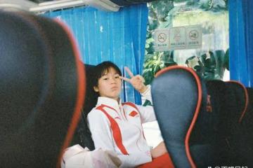 全紅嬋低調回家過中秋,奶奶激動落淚不舍鬆手,邁合村提前大掃除