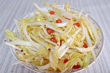 娃娃菜生吃你嘗試過嗎?簡單的涼拌娃娃菜,酸辣脆爽,吃著真過癮
