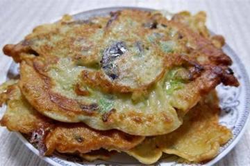 茄子新吃法,不炒不燉,做一個茄子餅,濃香酥軟,大人孩子都喜歡